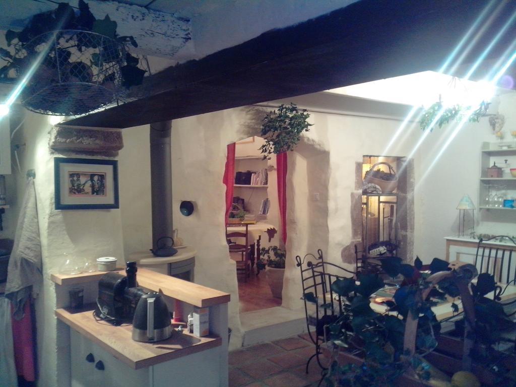 Le Clos De La Source Bed & Breakfast Le Bousquet-d'Orb Luaran gambar