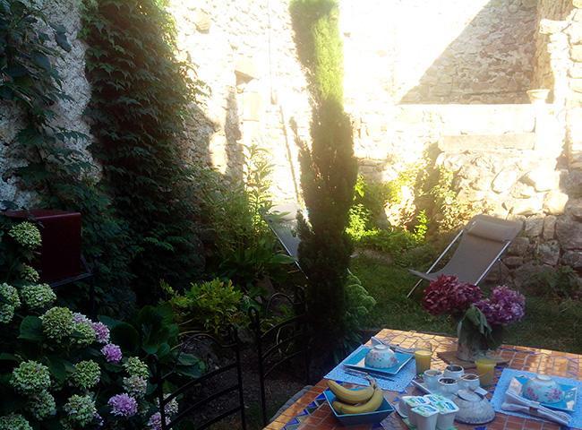 Le Clos De La Source Bed & Breakfast Le Bousquet-d'Orb Luaran gambar
